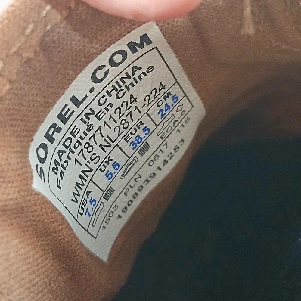 Sorel Sneakers Women 7.5 Tan Black Slip On Leather Casual Preppy Streetwear